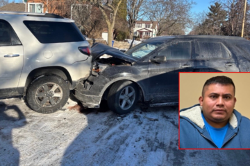 ICE vehicle at Whipple federal building in Minneapolis