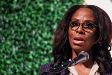 Photo of Delegate Stacey Plaskett