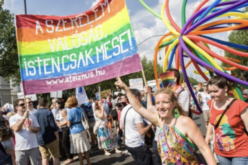 Students editing Wikipedia on laptops in a classroom, representing a UC Berkeley course assignment.