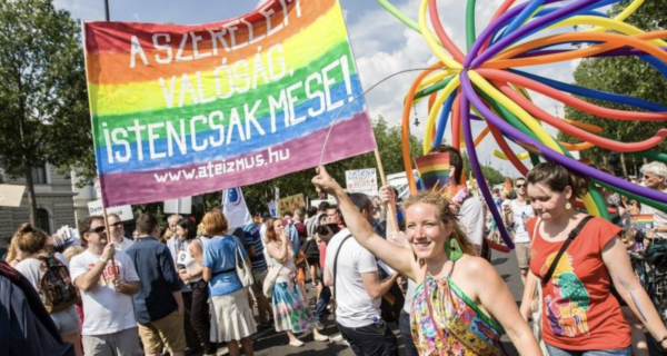 Students editing Wikipedia on laptops in a classroom, representing a UC Berkeley course assignment.