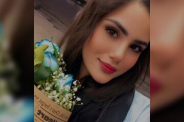 Iranian protesters gathering during nationwide unrest