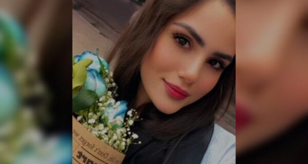 Iranian protesters gathering during nationwide unrest