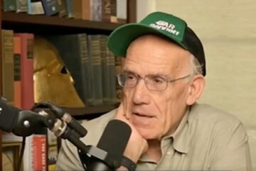 Victor Davis Hanson speaking at the Hoover Institution