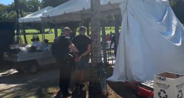 Secret Service agents at Trump National Doral checkpoint