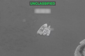 U.S. military footage of strikes against Iranian targets after Strait of Hormuz attacks