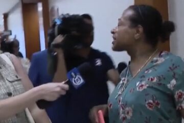 Houston funeral home director Unique Mica Green-Battle leaves court after facing felony charges