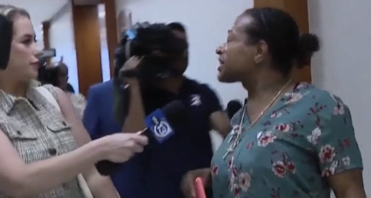 Houston funeral home director Unique Mica Green-Battle leaves court after facing felony charges