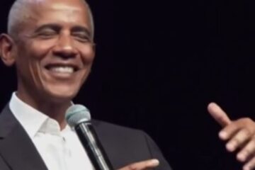 Barack Obama speaking at Colgate University while discussing President Trump’s White House media ban