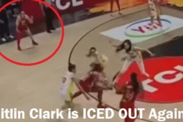 Caitlin Clark with Team USA during the semifinal against Spain