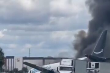 Amazon Boeing 767 cargo plane on fire after overrunning a runway at Miami International Airport