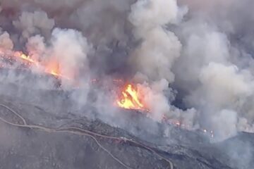 Wildfire evacuation areas in Los Angeles County during an October heat wave